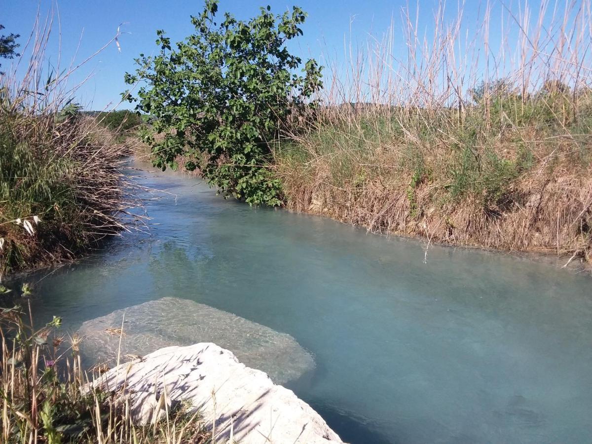 B&B Il Giardino Etrusco Saturnia Luaran gambar