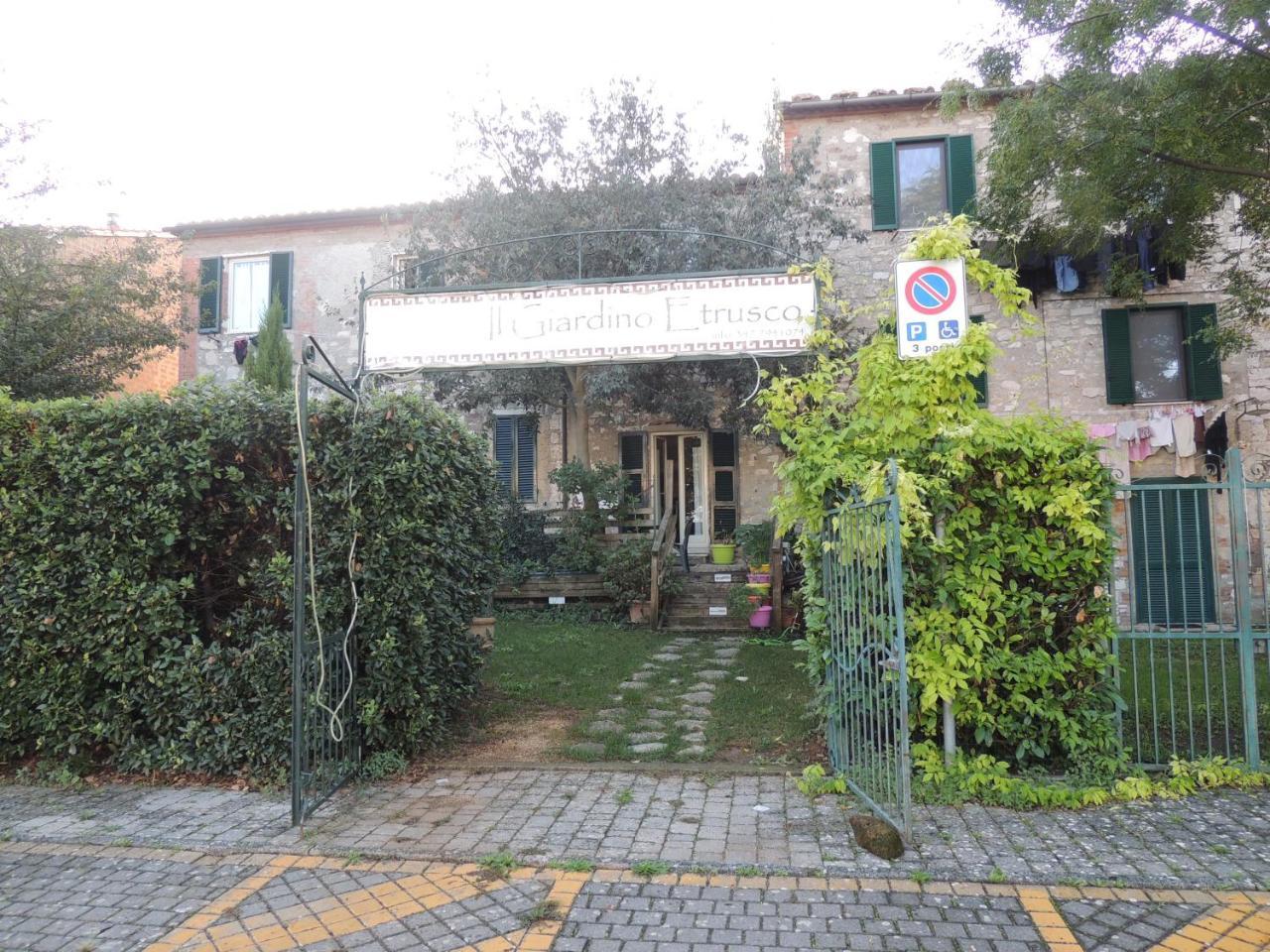 B&B Il Giardino Etrusco Saturnia Luaran gambar